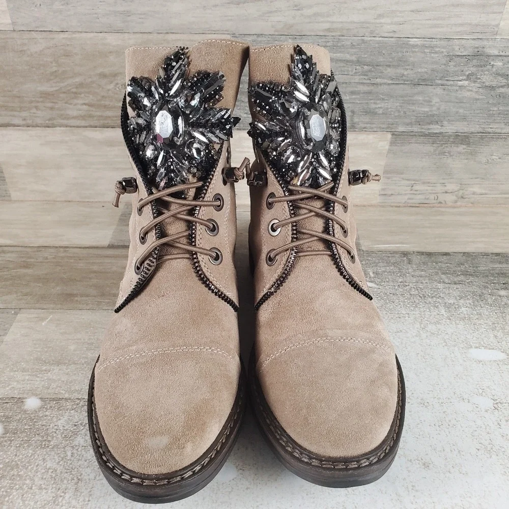 Vince Camuto Sefella Womens Booties Sz 9 M Vison Crosta Suede Lace Up Mid Top